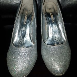 SPARKLING Silver 4 inch, Size 8 1/2 Formal Heels